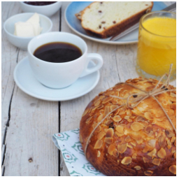 Velikonoční snídaně od nás!
Pochutnejte si na našem MAZANCI.
550g za 99,-
Objednávat můžete na www.skodanezajit.cz
#domaci #velikonoce #mazanec #snidane #kekave #peceme #skodanezkusit #kava #kavarna #tritecky #skodanezajit