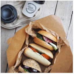 Naše sendviče, které Vám rádi rozpečeme do křupava & káva
#svacina #jidlo #mladaboleslav #staremesto #staromestskenamesti #kavarna #tritecky #skodanezajit