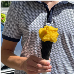 Dneska je to na zmrzlinu !

Čekají na Vás :
Mango sorbet 
Malinový sorbet
Limetkový sorbet
Pistácie
Jogurt se zázvorem
Slaný karamel
Nugátová s lískovým oříškem
Arašídové máslo
Čokoláda 
Vanilka 

#gelato #sorbet #zmrzlina #staremesto #mojemesto #kavarna #tritecky #skodanezajit