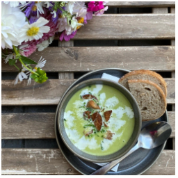 Každý den domácí polévka …
#jidlo #obed #domaci #mladaboleslav #staremesto #kavarna #tritecky #skodanezajit