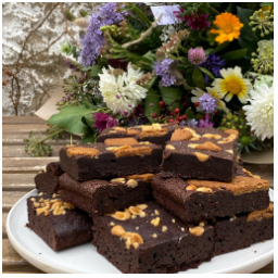 Brownies s LOTUS sušenkami a arašídy …
#cokolada #kolac #dezert #sobota #vikend #brownies #lotus #mladaboleslav #staremesto #kavarna #tritecky #skodanezajit