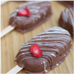 Dnes se můžete těšit na výborné dortové nanuky polité čokoládou ????

#nanuk #dort #cokolada #necosladkeho #mladaboleslav #staremesto #kavarna #tritecky #skodanezajit
