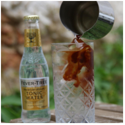 Ideální jarní osvěžení! 
Espresso tonic, je ideálním spojením FEVER-TREE tonicu a ovocité výběrové kávy od @the_naughtydog ????????

- ETHIOPIA IDIDO s chutí jasmínu,  karamelu a tropického ovoce ????

#espresso #espressotonic #coffeetime #coffeecoffeecoffee #kavarna #tritecky #skodanezajit