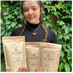 Dorazila nám nová várka zrnek z @thebarnberlin ???? Na filtr i na espresso, je z čeho vybírat ☺️

#thebarn #coffeeroastery #specialtycoffee #kava #mladaboleslav #kavarna #tritecky #skodanezajit