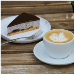 Nesmrtelná kombinace ...
Mák & povidla
#cheesecake #skodanezkusit #rano #patek #kolac #kekave #dnesjim #domaci #dianatvorila #mladaboleslav #kavarna #cappucinno #espresso #morning #friday #food #instacake #homemade #czechrepublic #staremesto #staromestskenamesti #skodanezajit