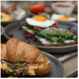 Nastartujte den snídaní u nás! Snídaně každý den do 11h❤️

#morning #breakfast #snidane #nastartujden #mladaboleslav #staremesto #kavarna #tritecky #skodanezajit