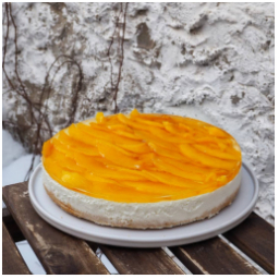 Kokos & mango ...
#cheesecake
#sladkatecka 
#dnesjim
#mladaboleslav #staromestskenamesti #staremesto #dianatvorila #kolac #dort #mango #kokos #coconut #czechrepublic #instacheesecake #cake #instacake #baking #instabake #food #coffee
#kavarna #tritecky #skodanezajit