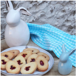 Velikonoční linecké
#kekave
#domaci
#staremesto
#dianatvorila #mladaboleslav #staromestskenamesti #jidlo #linecke #homemade #foodography #cookies #kolac #kjidlu #coffeetable #coffeetime #kavarna #tritecky #skodanezajit