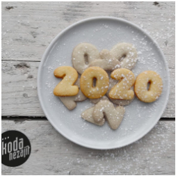 Dobře upečený rok 2020 přejeme!
.
.
.
#dnesslavime #pf2020
#skodaneslavit #mladaboleslav #staremesto #staromestskenamesti #czechrepublic #oslava #foodphotography #foodstagram #dnesjim #jidlo #kava #coffeetime #coffetable #coffee
#newyear #newyear2020 #newyearparty #partytime #slavime #silvestr #vecirek #akce #party #linecke #2020
#kavarna #tritecky #skodanezajit