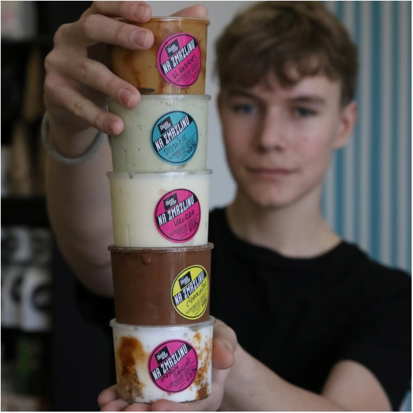 Nové zmrzliny na vás čekají u nás! 

Zastav se! 🤍

#kavarna #bistro #tritecky #skodanezajit