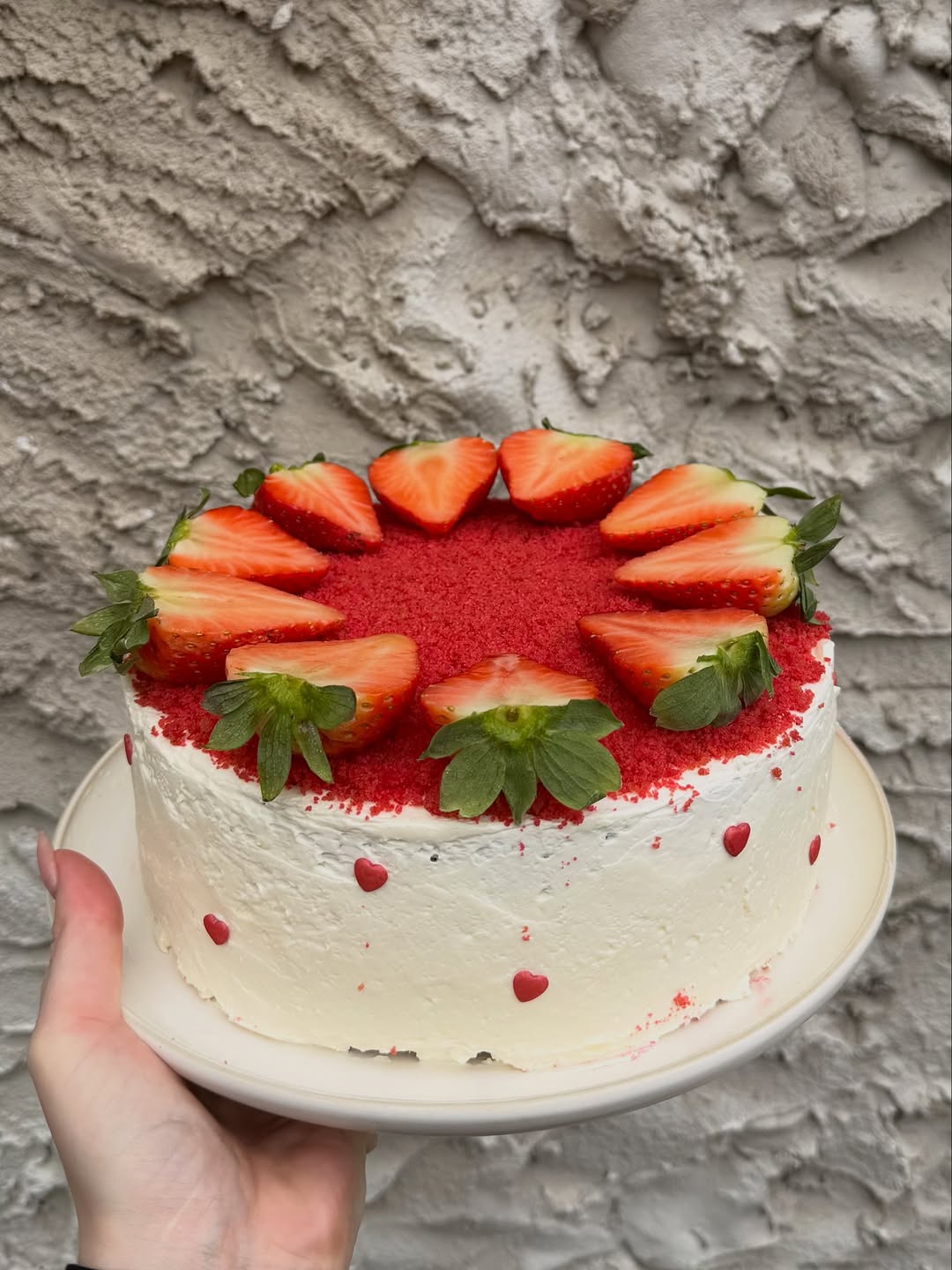 ❤️ Láska prochází žaludkem. A tento víkend obzvlášť…

Máme napečeno tak, aby si na své přišel každý — páry, kamarádi i ti, kdo si chtějí dopřát chvíli jen pro sebe.

Zastavte se zpomalit, dát si něco dobrého a užít si malý sladký moment.

Protože někdy stačí dort… a den je hned hezčí 😊

#valentines #love #cake #tritecky #skodanezajit