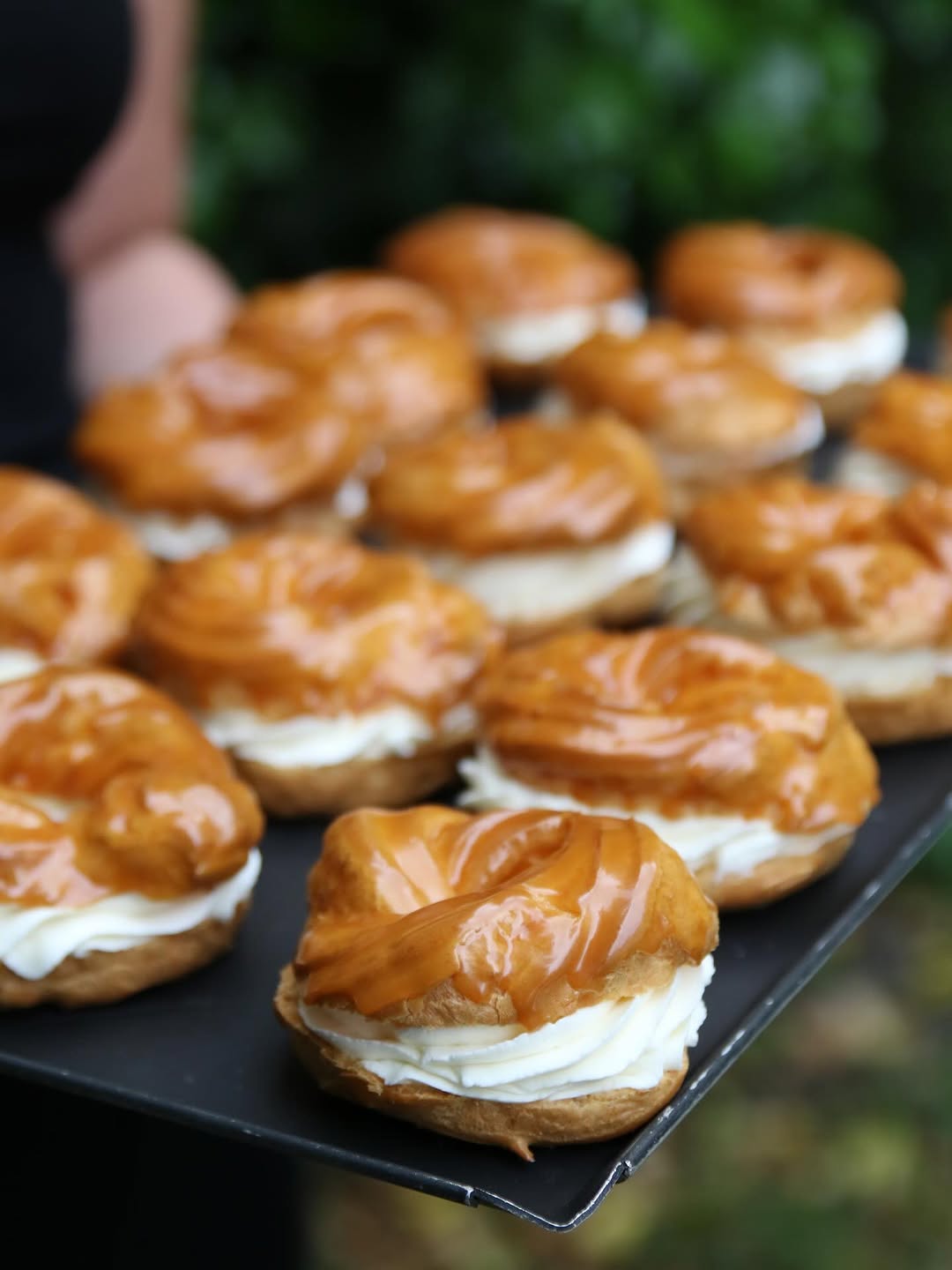 Kdo by odolal? 🤤 

#napeceno #kavarna #bistro #tritecky #skodanezajit